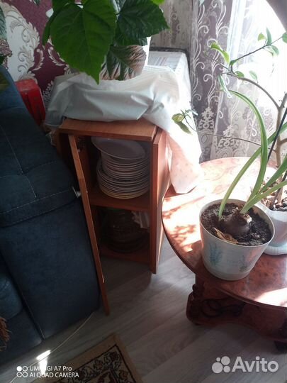 Прихожая,компьютерный стол,стол книжка