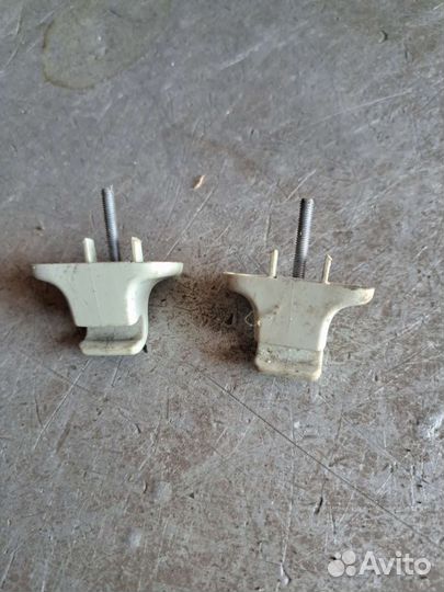 Крепление козырьков Volkswagen Passat B6