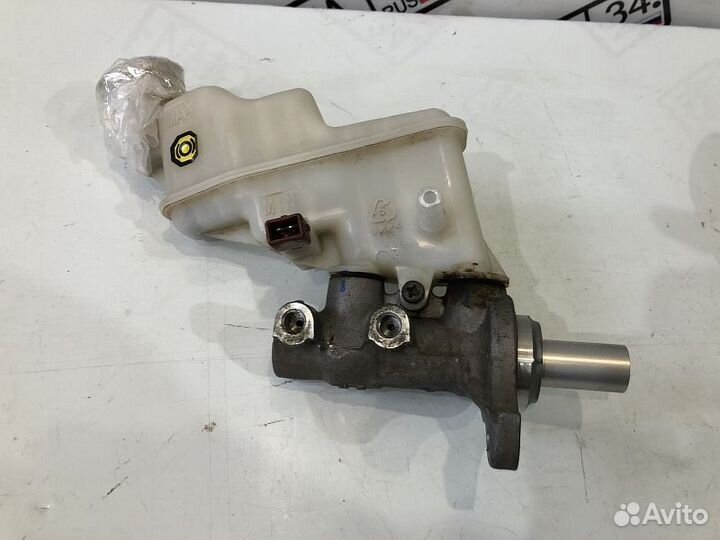 Главный тормозной цилиндр Hyundai Solaris