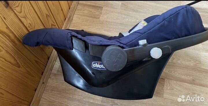 Детская кроватка и автопереноска