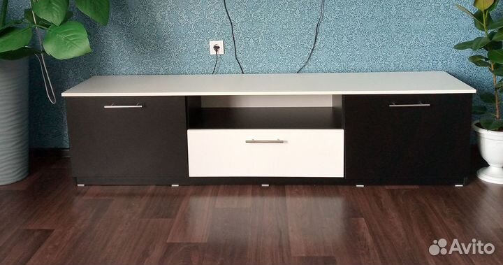 Продам тумбу под TV