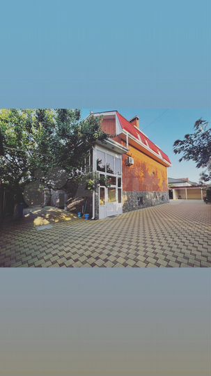 Дом 450 м² на участке 7,8 сот.