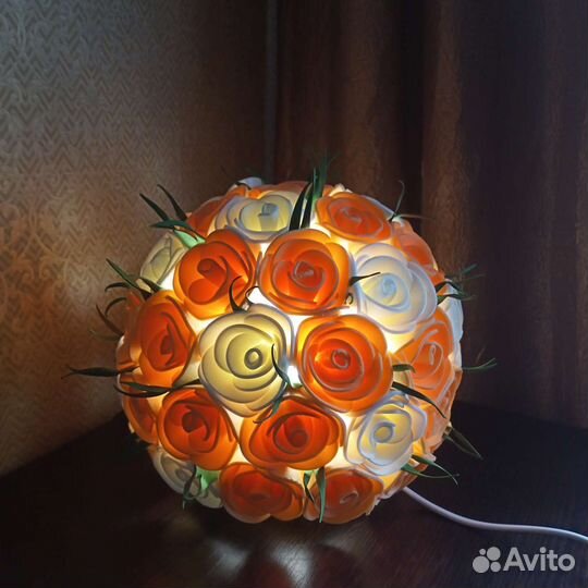 Светильник настольный