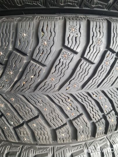 Michelin X-Ice North 4 225/50 R17 T