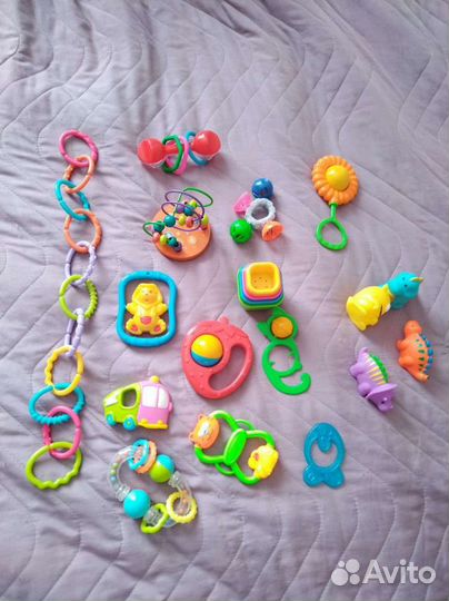 Погремушки и развивашки