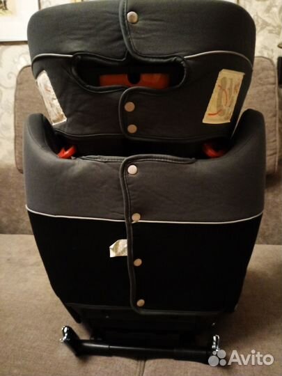 Автокресло детское б/у Cybex с защитным столиком