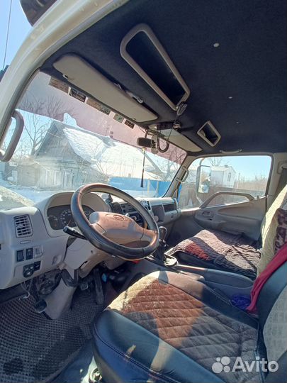 Hino 300 (Dutro), 2010