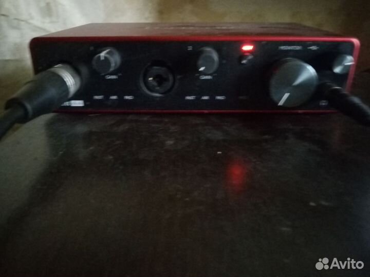 Внешняя звуковая карта focusrite