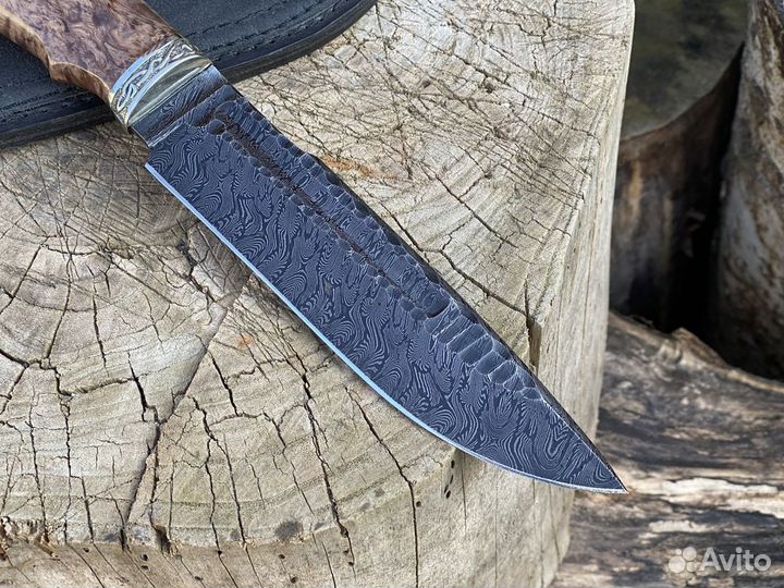 Нож из дамасской стали