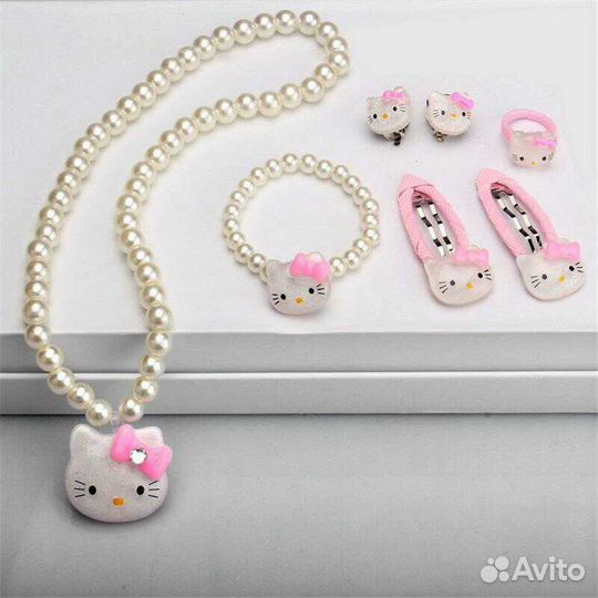Новый набор детской бижутерии из 7-ми предметов