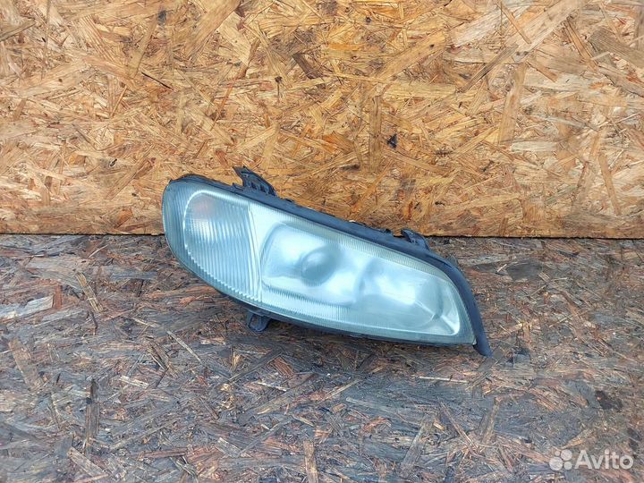 Фара правая Opel Omega B ксенон рестайлинг
