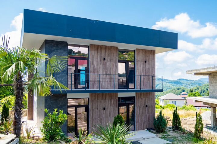 Дом 250 м² на участке 5,8 сот.