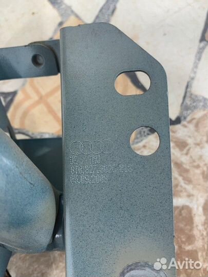 Петля крышки багажника Audi A5 купе 1.8 2008