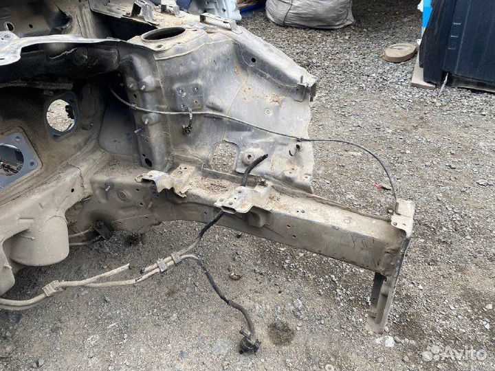 Б/У Лонжерон передний левый 646053X000 Hyundai-KIA