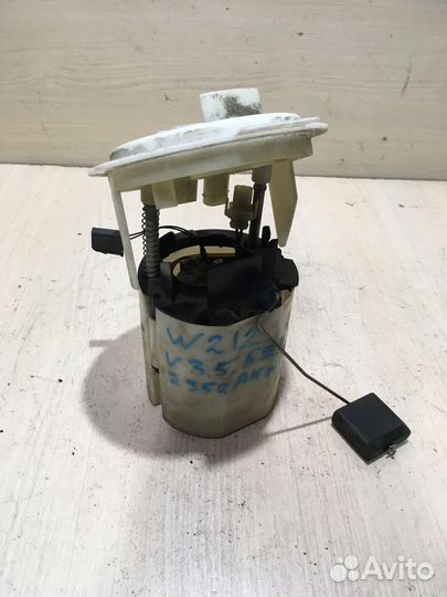 Топливный насос Mercedes Benz Е212