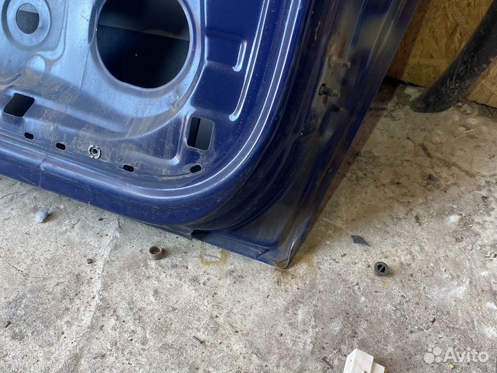 Дверь передняя девая Renault Scenic 2