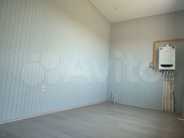 Дом 37 м² на участке 2 сот.