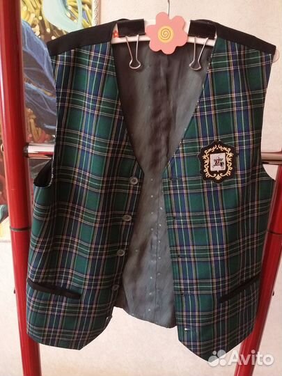 Жилет, пиджак, обманки зелёные для школы