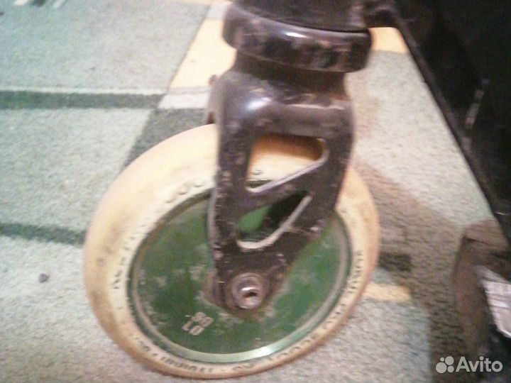 Трюковой самокат кастом парк