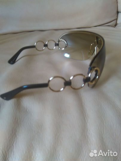 Солнцезащитные очки yves saint laurent (Италия)