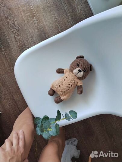 Вязаный Мишка в костюме, игрушки ручной работы