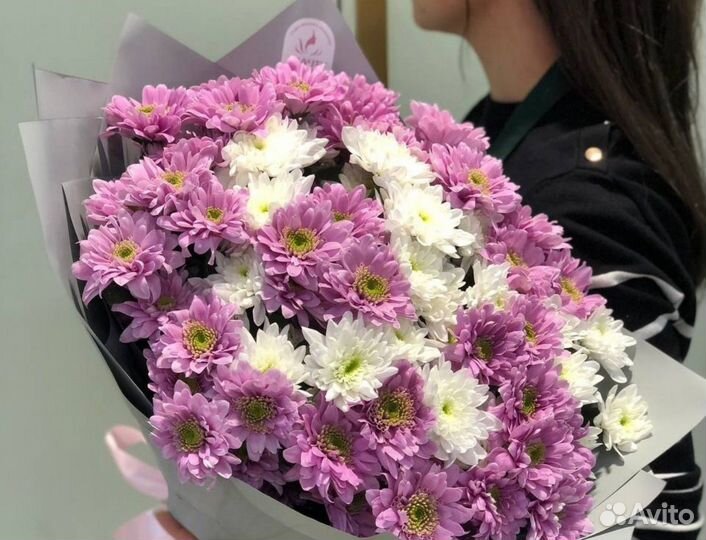 Букет из кустовых хризантем с доставкой в Сургуте