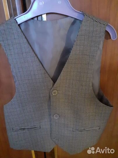 Жилетка для мальчика 128 134