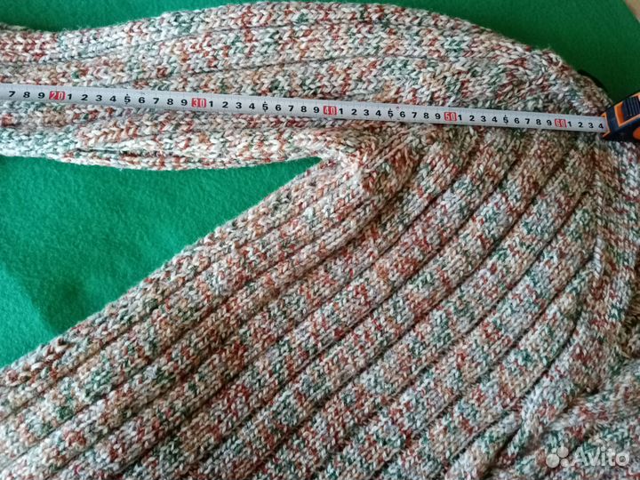 Свитер женский