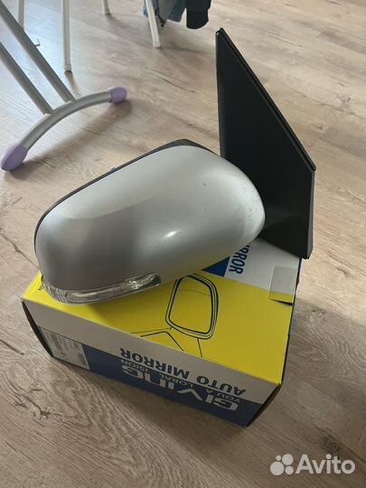 Зеркало правое toyota rav4 xa30