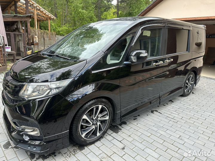 Honda Stepwgn 1.5 CVT, 2016, 111 000 км