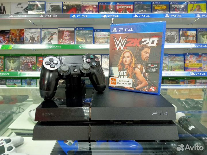 Sony PlayStation 4 Fat 500 GB + WWE 2K20