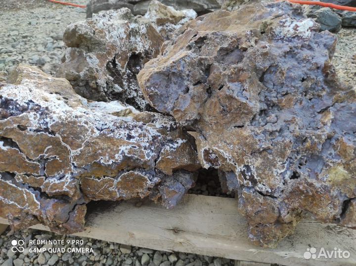 Камень для аквариума