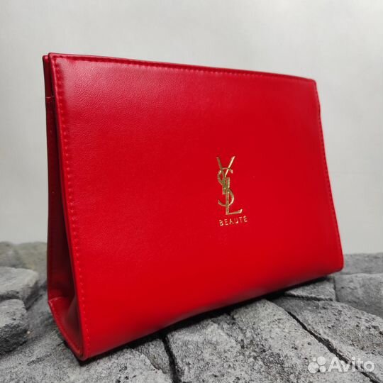 Косметичка Yves Saint Laurent красная