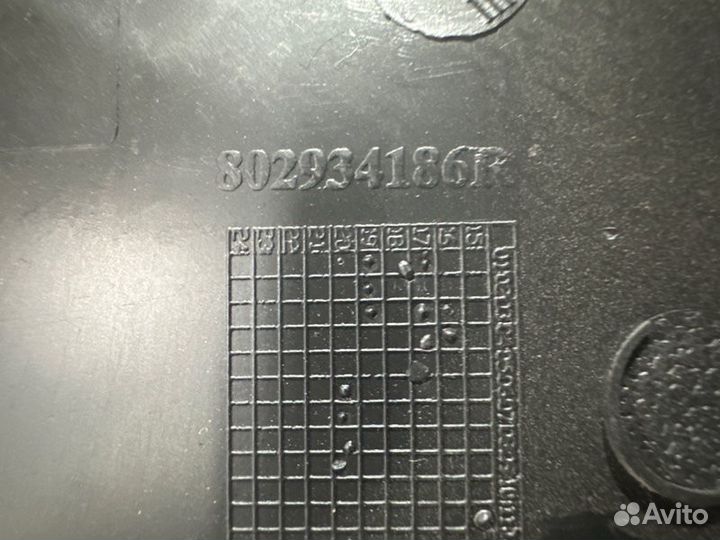 Накладка зеркала внутренняя(уголок) LADA X-Ray