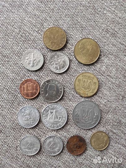 Набор монет разных стран