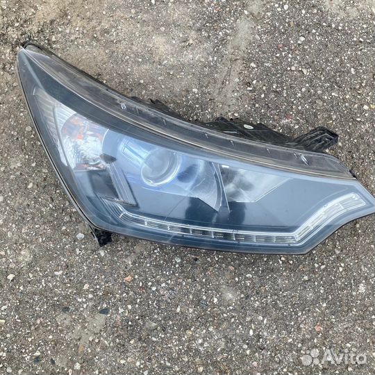 Фара Dongfeng AX7