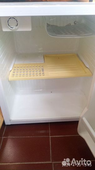 Холодильник бу маленький