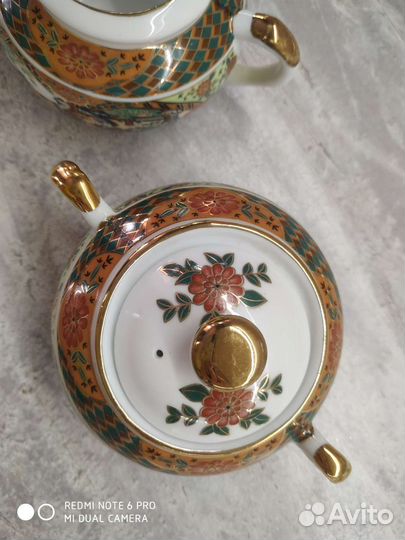 Сахарница и молочник (фарфор)