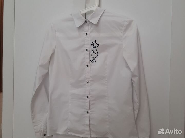 Школьная белая блузка