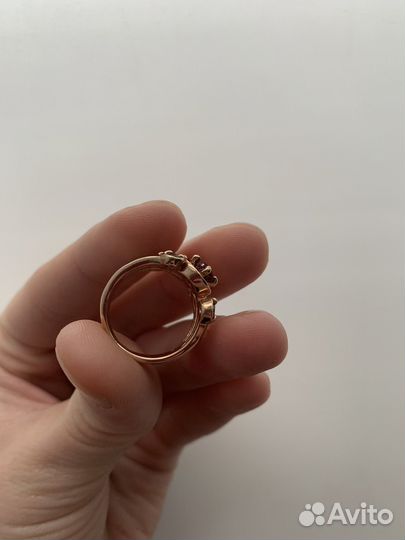 Кольцо с камнями Svarovsky