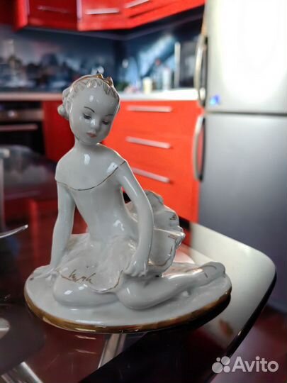 Винтажная Фарфоровая Статуэтка Балерина лфз СССР