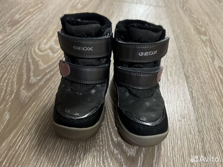 Ботинки зимние для девочки Geox