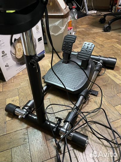 Подставка для игрового руля