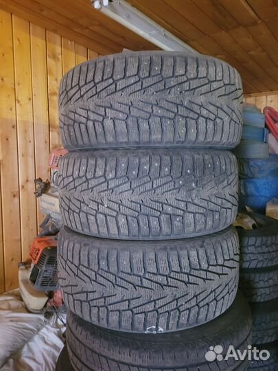 Nokian Tyres Hakkapeliitta 7 SUV 275/40 R20 106T