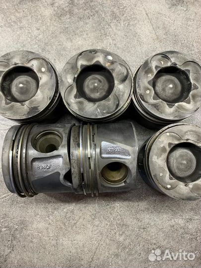 Поршень,шатун