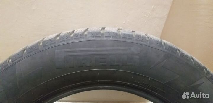 Pirelli Ice Zero 225/65 R17