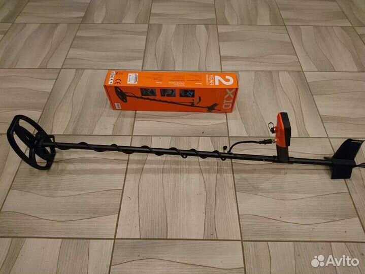 Металлодетектор Quest X10 Pro