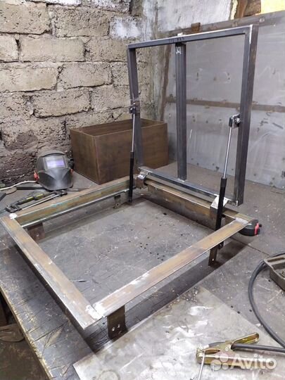 Люк 1200х800 скрытого монтажа