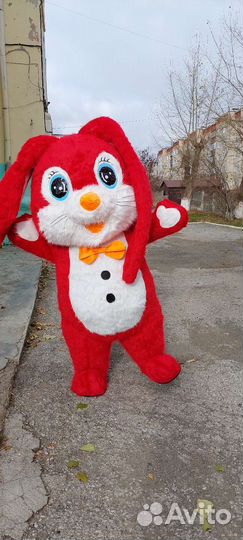 Белый медведь и другие ростовые куклы