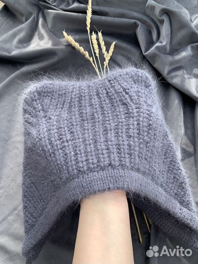 Чепчик вязанный женский